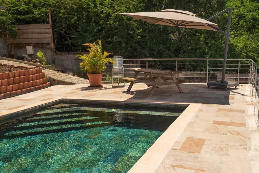 Bas De Villa Piscine Petit Versailles Sainte Anne מראה חיצוני תמונה
